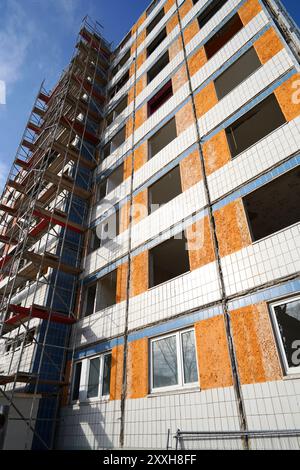 Demolizione di un edificio residenziale a Magdeburgo Foto Stock