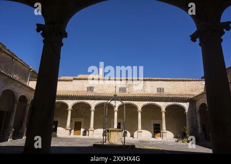 Convento de los Minimos, claustro del siglo XVII, Sineu, Maiorca, Isole baleari, spagna Foto Stock