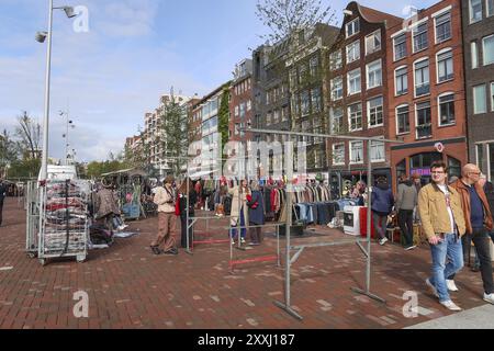 Amsterdam, Paesi Bassi. Ottobre 2022. Il mercato delle pulci di Waterlooplein ad Amsterdam Foto Stock