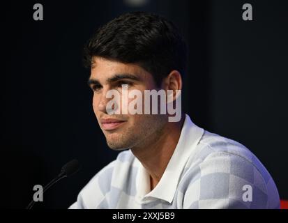 Flushing NY, USA. 24 agosto 2024. Carlos Alcaraz parla ai media al Billie Jean King National Tennis Center di USTA il 24 agosto 2024 a Flushing Queens. Crediti: Mpi04/Media Punch/Alamy Live News Foto Stock