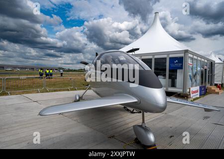 Farnborough, Hampshire - 24 luglio 2024: Farnborough International Airshow mercoledì Foto Stock