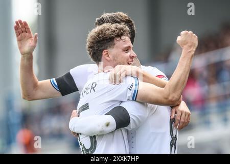 Denderleeuw, Belgio. 25 agosto 2024. Maxim De Cuyper del Club celebra durante una partita di calcio tra FCV Dender EH e Club Brugge, domenica 25 agosto 2024 a Denderleeuw, il giorno 5 della stagione 2024-2025 della "Jupiler Pro League" prima divisione del campionato belga. BELGA PHOTO BRUNO FAHY credito: Belga News Agency/Alamy Live News Foto Stock