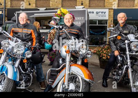 Bradford, Regno Unito. 25 agosto 2024. Shipley Harley Davidson Rally. Centinaia di moto e migliaia di spettatori si sono riuniti a Baildon per il 45° Shipley Harley Davidson Rally per partecipare al Big Ride Out. Crediti: Neil Terry/Alamy Live News Foto Stock