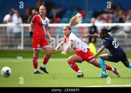 Londra, Regno Unito. 25 agosto 2024. Natalie Taylor (10 Dulwich Hamlet) durante la partita della fa Womens National League Division One South East tra il London Seaward e il Dulwich Hamlet al Techsoc Stadium. Crediti: Liam Asman/Alamy Live News Foto Stock