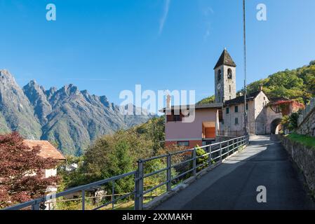 Villaggio di Gabbio - Migiandone, Italia, tra i monti della Valle Ossola, tra la città di Ornavasso e quella di Anzola d'Ossola Foto Stock