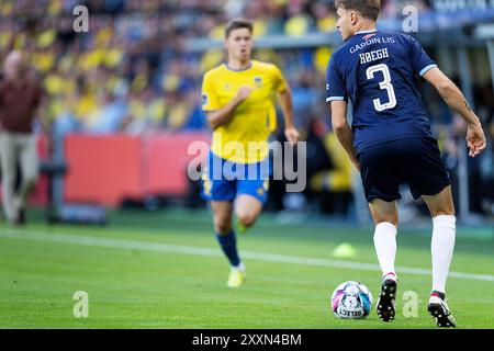 Broendby, Danimarca. 21 novembre 2023. Daniel Hoeegh del Randers FC durante il match di Superliga tra Broendby IF e Randers FC al Broendby Stadium domenica 25 agosto 2024. (Foto: Claus Bech/Ritzau Scanpix) credito: Ritzau/Alamy Live News Foto Stock