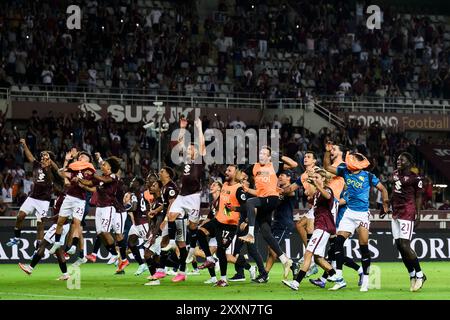 I giocatori del Torino FC festeggiano al termine della partita di serie A tra il Torino FC e l'Atalanta BC. Foto Stock