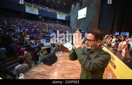 Patna, India. 25 agosto 2024. PATNA, INDIA - AGOSTO 25: Jan Suraj capo Prashant Kishore si rivolge durante il programma Mahila Samwad a Bapu Sabhagar il 25 agosto 2024 a Patna, India. (Foto di Santosh Kumar/Hindustan Times/Sipa USA ) credito: SIPA USA/Alamy Live News Foto Stock