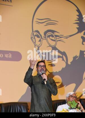 Patna, India. 25 agosto 2024. PATNA, INDIA - AGOSTO 25: Jan Suraj capo Prashant Kishore e altri durante il programma Mahila Samwad a Bapu Sabhagar il 25 agosto 2024 a Patna, India. (Foto di Santosh Kumar/Hindustan Times/Sipa USA ) credito: SIPA USA/Alamy Live News Foto Stock