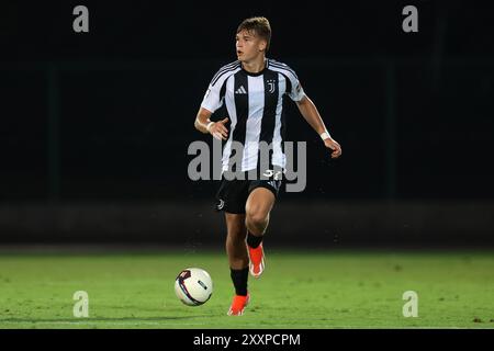 Biella, Italia. 23 agosto 2024. David Puczka della Juventus durante la partita di serie C allo Stadio Vittorio Pozzo - biella. Il credito per immagini dovrebbe essere: Jonathan Moscrop/Sportimage Credit: Sportimage Ltd/Alamy Live News Foto Stock