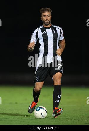 Biella, Italia. 23 agosto 2024. Filippo Scaglia della Juventus durante la partita di serie C allo Stadio Vittorio Pozzo - biella. Il credito per immagini dovrebbe essere: Jonathan Moscrop/Sportimage Credit: Sportimage Ltd/Alamy Live News Foto Stock