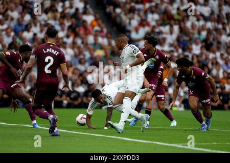 Madrid, spagnolo. 25 agosto 2024. Madrid, Spagna; 08.25.2024.- giocatore del Real Madrid Rodrygo. Real Madrid vs Real Valladolid 2° giorno della Football League spagnola. Punteggio finale 3-0 con gol di Federico Valverde 50', Brahim Díaz 88' e Endrick Felipe 90' 6'. Prima partita giocata da Mbappe al Santiago Bernabéu, così come Endrick, che segnò il suo primo gol in questo stadio. Crediti: Juan Carlos Rojas/dpa/Alamy Live News Foto Stock