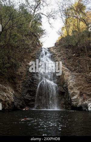 Cascata di Cascada Montezuma, Montezuma, penisola di Nicoya, provincia di Puntarenas, Costa Rica, America centrale Foto Stock