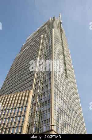 Vista dall'angolo basso di Vietcombank Tower, Saigon, ho chi Minh City, Vietnam, Asia Foto Stock