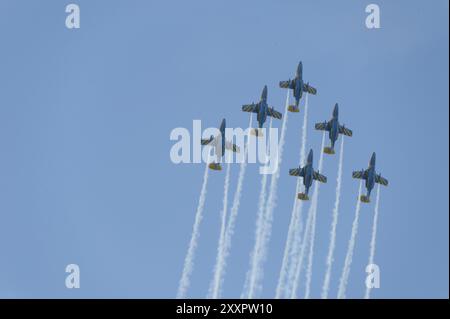 Gothenburg, Svezia, agosto 29 2009: Gruppo di visualizzazione aerea svedese Team 60 Persofming aerobatic Maneuvers, Europa Foto Stock