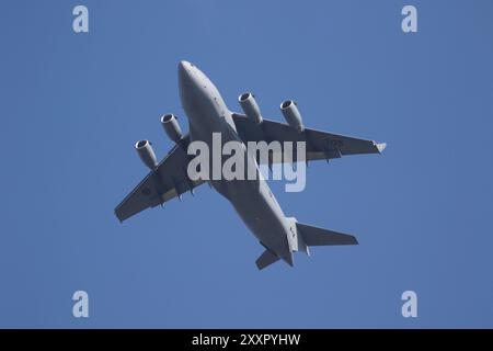 177705, un Boeing CC-177A Globemaster gestito dalla Royal Canadian Air Force, arrivando alla RAF Fairford nel Gloucestershire, in Inghilterra per partecipare al Royal International Air Tattoo 2024 (RIAT24). Foto Stock