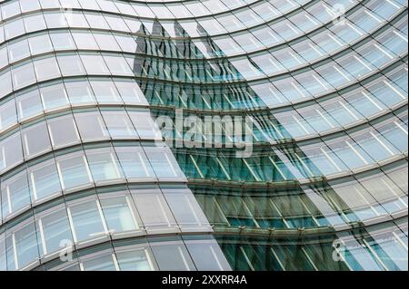 Facciata della sede centrale facciata della sede centrale Rabobank, centro di Utrecht, Paesi Bassi. Utrecht Hoofdkantoor Rabobank Utrecht Nederland Copyright: XGuidoxKoppesxPhotox Foto Stock