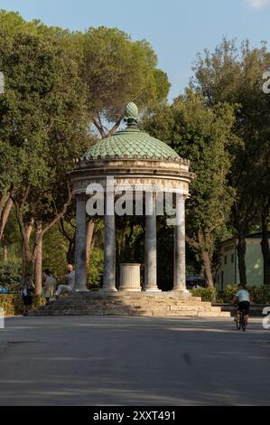 Il Tempio di Diana nei giardini di Villa Borghese, Roma, Italia Foto Stock