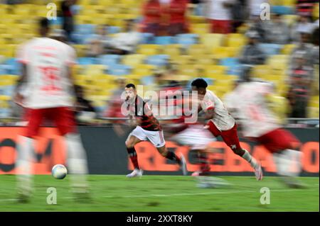 Rio De Janeiro, Brasile. 25 agosto 2024. Rio de Janeiro, Brasile, 25 agosto 2024: Michele di Flamengo durante la partita di calcio del Campionato Brasileiro di serie A tra Flamengo e Bragantino allo stadio Maracanã di Rio de Janeiro, Brasile. (Andre Ricardo/Sports Press Photo/SPP) credito: SPP Sport Press Photo. /Alamy Live News Foto Stock