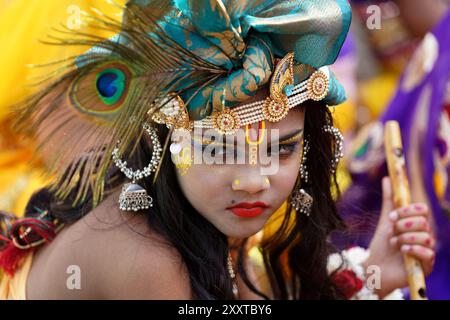 Ajmer, India. 24 agosto 2024. Bambini vestiti come divinità indù Radha e Krishna durante le celebrazioni del festival Janmashtami ad Ajmer, Rajasthan, India, il 26 agosto 2024. Festa di Janmashtami che segna il compleanno del Dio indù Krishna, celebrata ad Ashtami (ottavo giorno) del Krishna Paksha (due settimane buie) del mese santo di Bhadrapad (agosto-settembre) nel calendario indù. Foto di ABACAPRESS. COM credito: Abaca Press/Alamy Live News Foto Stock