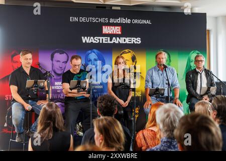 Fototermin - Audible Original Podcast-serie Marvels Wastelanders Tom Wlaschiha, Mark Waschke, Kaya Maria Möller, Henning Baum und Sylvester Groth beim Fototermin zu Audible Original Podcast-serie Marvels Wastelanders in der Audible-RepraÌˆsentanz AM 26.08.2024 a Berlino. *** Audible Original Podcast Series Marvels Wastelanders Photo Call Tom Wlaschiha, Mark Waschke, Kaya Maria Möller, Henning Baum e Sylvester Groth al call fotografico per Audible Original Podcast Series Marvels Wastelanders al Audible RepraÌˆsentanz il 26 08 2024 a Berlino Copyright: XEventpressxKochanx Foto Stock