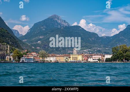 Vista della città di Riva del Garda sul Lago di Garda Foto Stock