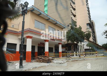 GYE DEMOLIZIONE DELL'EDIFICIO FANTASIA Guayaquil, lunedì 26 agosto 2024 i lavori di demolizione iniziano questa settimana sull'edificio Fantasia, situato in Avenida 9 de Octubre il lavoro, secondo il contratto, richiederà 2 mesi foto CÃ sar Munoz API Guayaquil Guayaquil Guayaquil Ecuador SOI GYE DEMOLIZIONE DELL'EDIFICIO FANTASIA 89d1d698f5ef42f33339c4x472 xCÃ Copyright Foto Stock