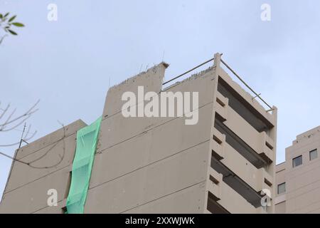 GYE DEMOLIZIONE DELL'EDIFICIO FANTASIA Guayaquil, lunedì 26 agosto 2024 i lavori di demolizione iniziano questa settimana sull'edificio Fantasia, situato in Avenida 9 de Octubre il lavoro, secondo il contratto, richiederà 2 mesi foto CÃ sar Munoz API Guayaquil Guayaquil Guayaquil Ecuador SOI GYE DEMOLIZIONE DELL'EDIFICIO FANTASIA bb4fa26c1f681233695b1d390x4f68f68f69029 Copyright xCÃ Foto Stock