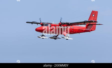 British Antarctic Survey - de Havilland Canada DHC-6 Twin Otter, arrivo alla RAF Fairford per partecipare alla mostra statica al RIAT 2024. Foto Stock