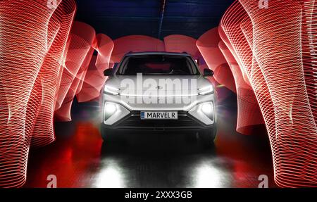 Vinnitsa, Ucraina - 3 febbraio 2024: SUV elettrico MG Marvel R con design elegante e tecnologia avanzata, foto editoriale Foto Stock