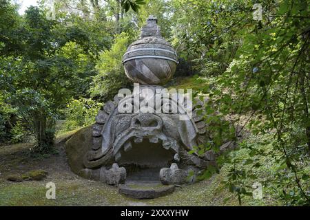 Glaukos, Sacro Bosco, Foresta Sacra, Parco dei mostri, Parco dei mostri, grottesco, sculture monumentali, architettura antica, città di Bomarzo, Foto Stock