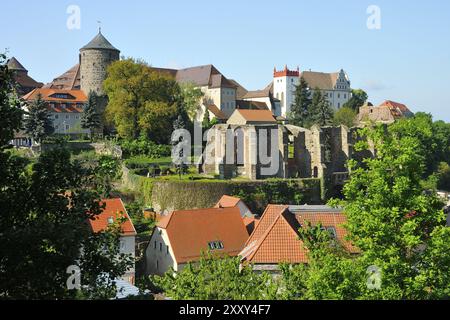 Bautzen, con vista sull'Ortenburg. Bautzen, con vista a Ortenburg, Die Ruine der Nikolaikirche a Bautzen. Le rovine della chiesa di San Nicola a B. Foto Stock