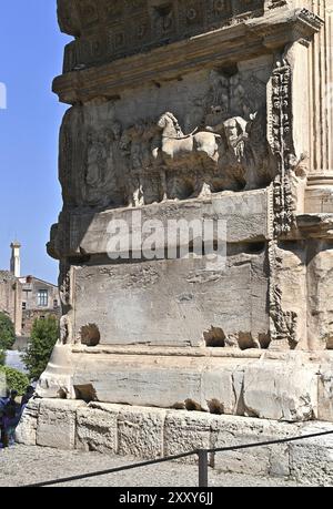 L'interno dell'Arco di Tito Foto Stock