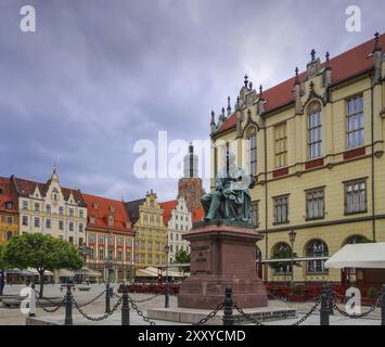 Wroclaw Aleksander Fredro Monument, Wroclaw, Aleksander Fredro Monument sulla piazza principale Foto Stock