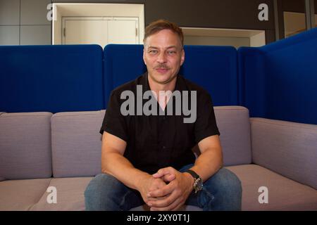 Marvels Wastelanders , Photocall in der Audible-Repräsentanz, Berlin, 26.08.2024 Tom Wlaschiha STAR-LORD, MARVELS WASTELANDERS , Photocall zur Präsentation der 6. Und finalen Staffel der Audible Original Podcast-serie Veröffentlichung: 13.09.2024, Audible-Repräsentanz, Berlin, 26.08.2024 Berlin Audible-Repräsentanz Deutschland, germania *** MARVELS Wastelanders , Photocall at the Audible Representative Office, Berlin, 26 08 2024 Tom Wlaschiha STAR LORD , MARVELS WASTELANDERS , Photocall per la presentazione della sesta e ultima stagione della Audible Original Podcast Series Release 13 09 2024 Foto Stock