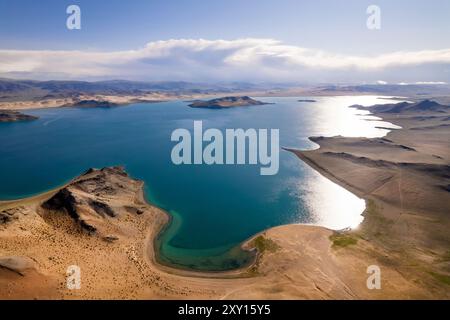 Lago Ulaagchinii Khar Nuur e Parco Nazionale. Foto Stock