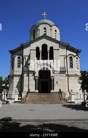 Sebastopoli. Penisola di Crimea. Vista esterna della cattedrale di San Vladimir. Fu costruito dopo la guerra di Crimea come tributo agli eroi dell'assedio di Sebastopoli (1854-1855) sotto la direzione dell'architetto Aleksei Avdeyev (1819-1885). Foto scattata prima della guerra tra Russia e Ucraina. Foto Stock