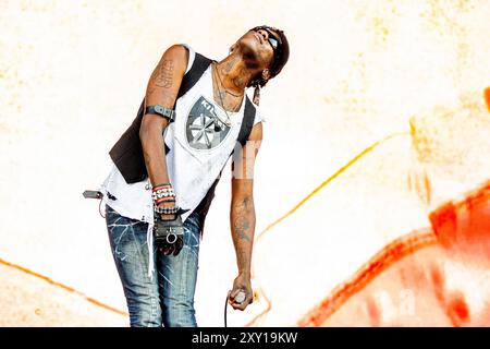 Ungheria 9 agosto 2024 Yves Tumor live allo Sziget Festival di Budapest © Andrea Ripamonti / Alamy Foto Stock