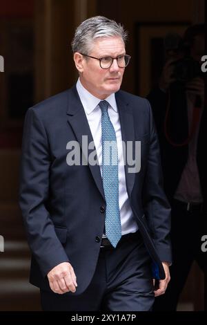Londra, Inghilterra, Regno Unito. 27 agosto 2024. Il primo ministro britannico KEIR STARMER si prepara ad accogliere il principe ereditario del Bahrein, Salman bin Hamad bin Isa al Khalifa, per un incontro al 10 di Downing Street. (Credit Image: © Thomas Krych/ZUMA Press Wire) SOLO PER USO EDITORIALE! Non per USO commerciale! Crediti: ZUMA Press, Inc./Alamy Live News Foto Stock