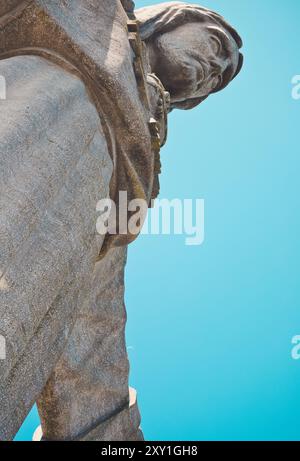 Statua di Cristo al Santuario del Cristo Re (Santaurio de Cristo Rei), Almada, Lisbona, Portogallo Foto Stock