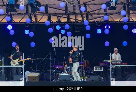 Ceske Budejovice, repubblica Ceca - 24 giugno 2023: Cerimonia di apertura, concerto del cantante Adam Misik sui giochi giovanili Foto Stock