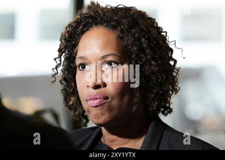 Washington, Stati Uniti. 27 agosto 2024. Il sindaco della DC Muriel Bowser ha rilasciato osservazioni sulle prospettive di marketing annuale di Destination DC durante un incontro, oggi 27 agosto 2024, presso il Washington Hilton Hotel a Washington DC, USA. (Foto di Lenin Nolly/Sipa USA) credito: SIPA USA/Alamy Live News Foto Stock