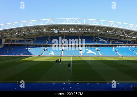 Vista generale dell'American Express Stadium davanti a Brighton & Hove Albion FC vs Crawley Town FC Carabao Cup partita del secondo turno all'American Express Stadium, Brighton & Hove, Inghilterra, Regno Unito il 27 agosto 2024 Credit: Every Second Media/Alamy Live News Foto Stock