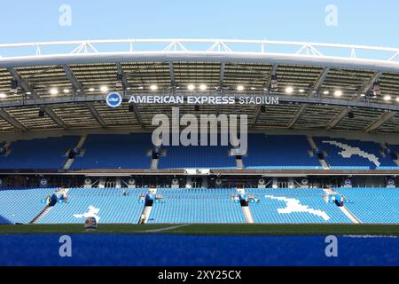 Vista generale dell'American Express Stadium davanti a Brighton & Hove Albion FC vs Crawley Town FC Carabao Cup partita del secondo turno all'American Express Stadium, Brighton & Hove, Inghilterra, Regno Unito il 27 agosto 2024 Credit: Every Second Media/Alamy Live News Foto Stock