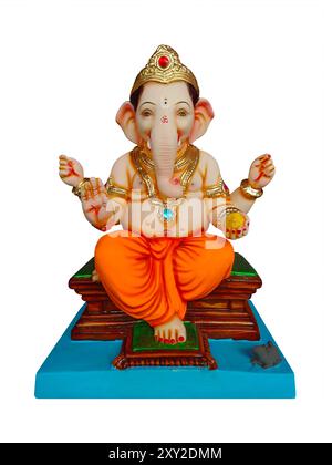 Foto di Lord ganapati Idol, Happy Ganesh Chaturthi , Ganpati ritaglio su uno sfondo bellissimo. Foto Stock