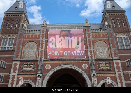 Billboard Point of View Exhibition dal Rijksmuseum Museum di Amsterdam, Paesi Bassi 21-7-2024 Foto Stock