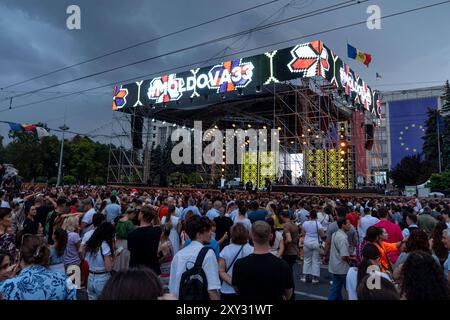 Chisinau, Republik Moldau 27. Agosto 2024: Unabhängigkeitstag der Republik Moldau - 2024 Im Bild: Feier zum 33. Unabhaengigkeitstag der Republik Moldau Piata Neamul Adunari Nationale Orhei *** Chisinau, Repubblica di Moldova 27 agosto 2024 giorno dell'indipendenza della Repubblica di Moldova 2024 nella foto celebrazione del giorno dell'indipendenza 33 della Repubblica di Moldova Piata Neamul Adunari National Orhei Copyright: XFotostandx/xNiewelerx Foto Stock