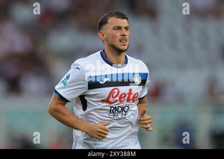 Torino, Italia. 25 agosto 2024. Lazar Samardzic dell'Atalanta durante la partita di serie A allo Stadio grande Torino. Il credito per immagini dovrebbe essere: Jonathan Moscrop/Sportimage Credit: Sportimage Ltd/Alamy Live News Foto Stock