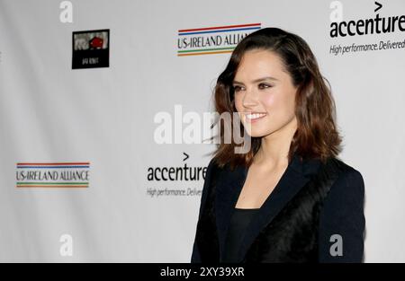 Daisy Ridley al 2016 Oscar Wilde Awards tenutosi presso la Bad Robot a Santa Monica Stati Uniti d'America il 25 febbraio 2016. Foto Stock