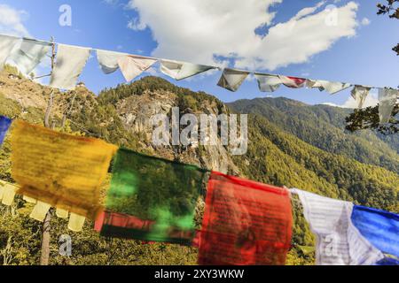 Il luogo più sacro del Bhutan si trova sulla scogliera alta 000 metri della valle di Paro Foto Stock